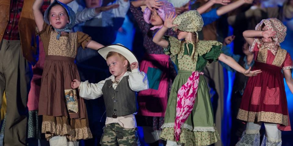 1469846_626193640752353_1083904716_n